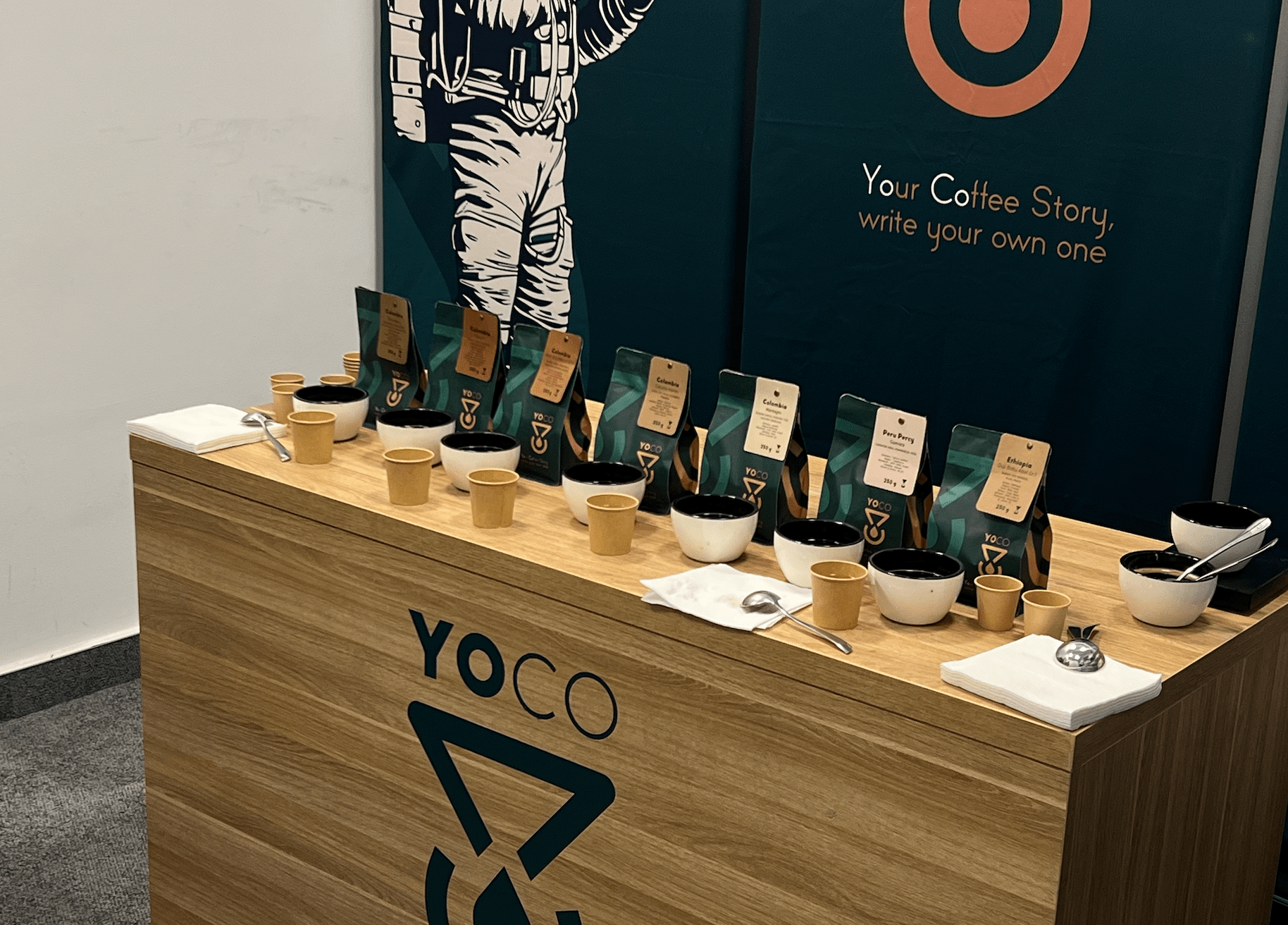 Jesienny cupping w YoCo – degustacja kawy z nutą truskawek i brzoskwini